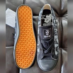 NEW Vision Street Wear Misfits shoes